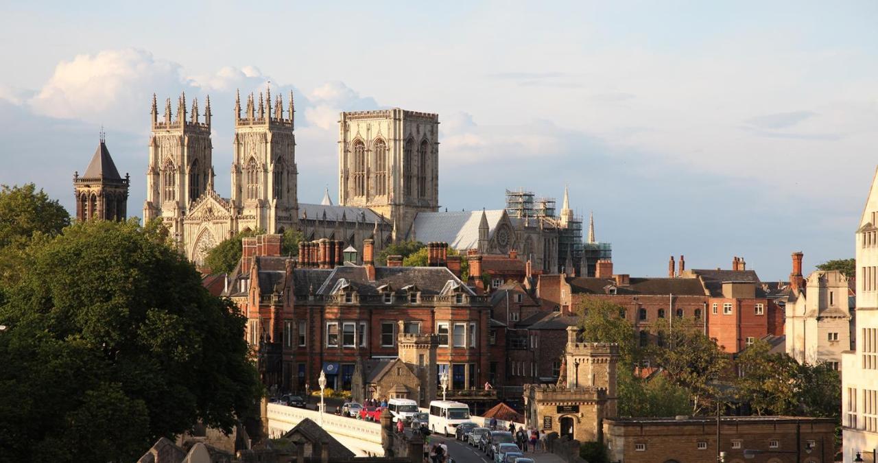 The Clifford Gathering York - Sleeps Up To 10 Exteriör bild